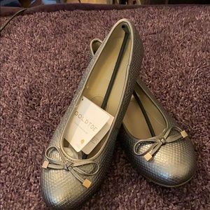 *NWT*  Flats
